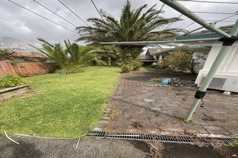 Photo of property in 12 The Mews, Shamrock Park, Auckland, 2016