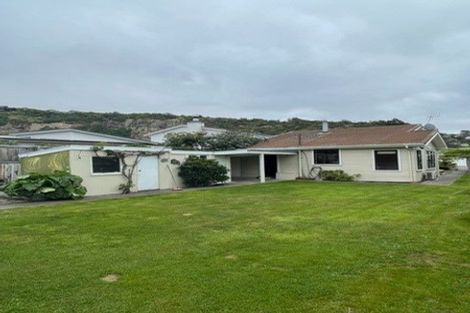 Photo of property in 19 Stoke Street, Sumner, Christchurch, 8081