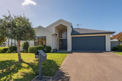 Photo of property in 7 San Vito Place, Paraparaumu Beach, Paraparaumu, 5032