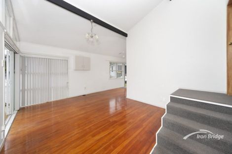 Photo of property in 662a Beach Road, Browns Bay, Auckland, 0630