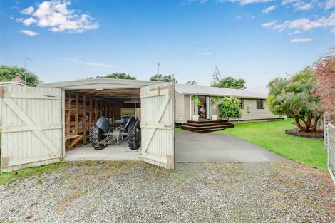 Photo of property in 39 Waimea Road, Waikanae Beach, Waikanae, 5036