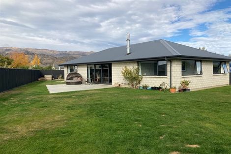 Photo of property in 6 Parkburn Lane, Mount Pisa, Cromwell, 9383