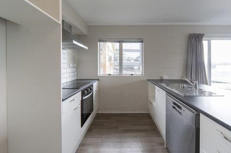 Photo of property in 1/2 Ruakiwi Road, Hamilton Lake, Hamilton, 3204