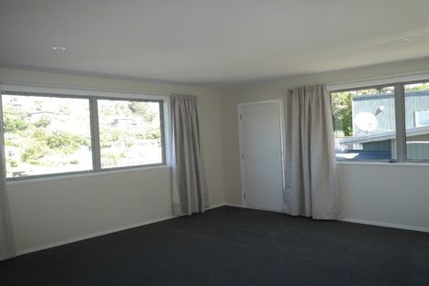 Photo of property in 137a Newlands Road, Newlands, Wellington, 6037