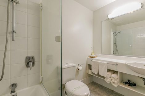 Photo of property in 164u Harbour Village Drive, Gulf Harbour, Whangaparaoa, 0930