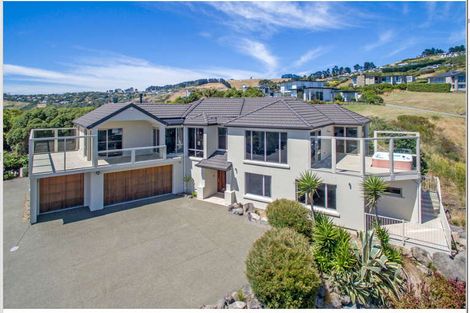 Photo of property in 11 Gazelle Lane, Redcliffs, Christchurch, 8081