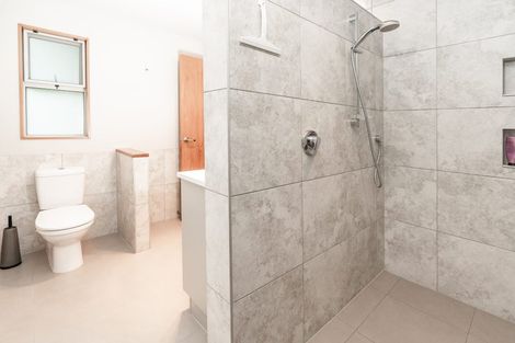 Photo of property in 54 Kohekohe Road, Waikanae, 5036