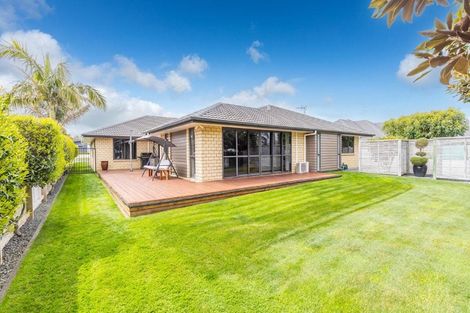 Photo of property in 8 Compton Grove, Huntington, Hamilton, 3210