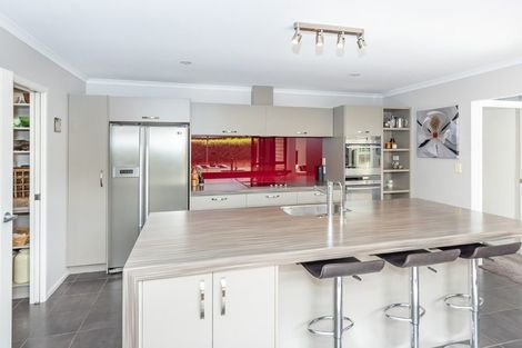 Photo of property in 8 Compton Grove, Huntington, Hamilton, 3210