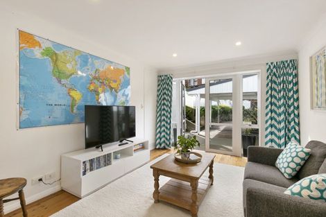 Photo of property in 38 Otaki Street, Miramar, Wellington, 6022