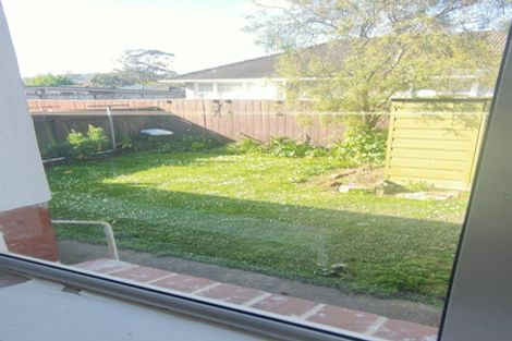 Photo of property in 2/3 Camp Street, Silverstream, Upper Hutt, 5019