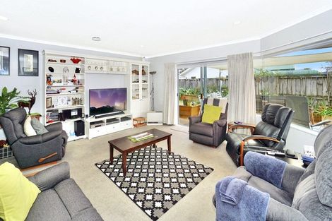 Photo of property in 48 Fairview Place, Te Puke, 3119