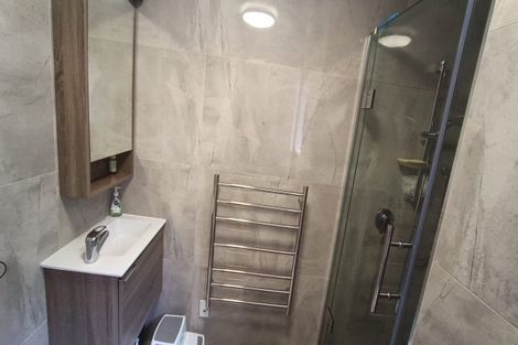 Photo of property in 32 Chatswood Grove, Chatswood, Auckland, 0626