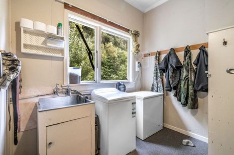 Photo of property in 657 Ryal Bush Wallacetown Road, Wallacetown, Invercargill, 9874