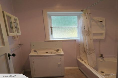 Photo of property in 21 Sydenham Street, Northland, Wellington, 6012