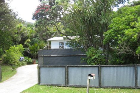 Photo of property in 84 Motutara Road, Muriwai, Waimauku, 0881