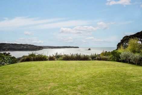 Photo of property in 85 Tiri Road, Tindalls Beach, Whangaparaoa, 0930