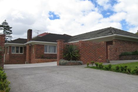 Photo of property in 21 Peverill Crescent, Papatoetoe, Auckland, 2025