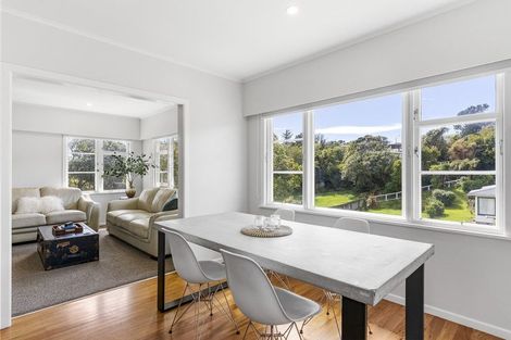 Photo of property in 103 Kenmore Street, Newlands, Wellington, 6037