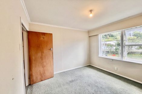 Photo of property in 50 Randwick Road, Northland, Wellington, 6012