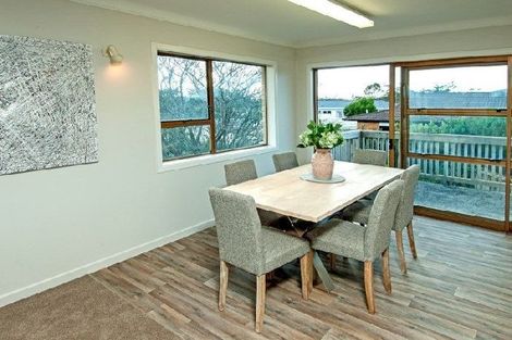 Photo of property in 254a East Coast Road, Forrest Hill, Auckland, 0620