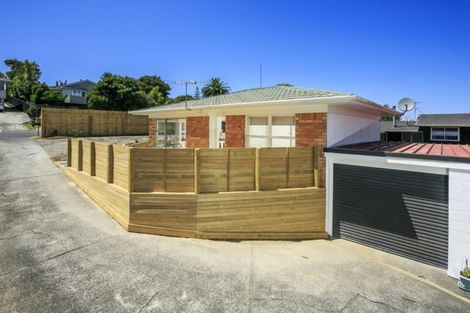 Photo of property in 1/9 Brunton Place, Glenfield, Auckland, 0629