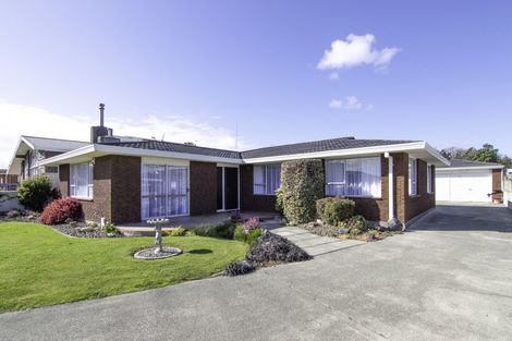Photo of property in 18 Meadowbrook Drive, Cloverlea, Palmerston North, 4412