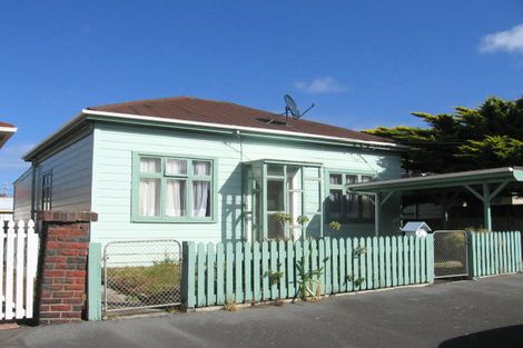Photo of property in 3 Toru Street, Lyall Bay, Wellington, 6022
