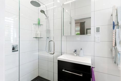 Photo of property in 63 Dublin Street, Martinborough, 5711