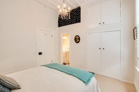 Photo of property in 92 Auckland Road, Greenmeadows, Napier, 4112