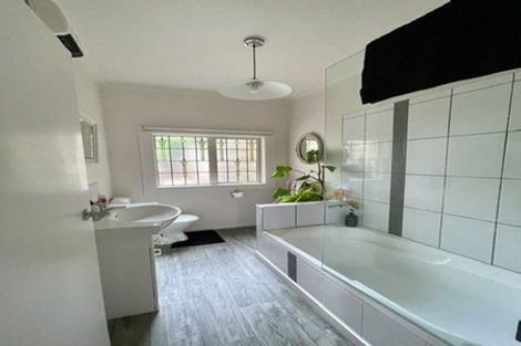 Photo of property in 1/144 Forbury Road, Saint Clair, Dunedin, 9012