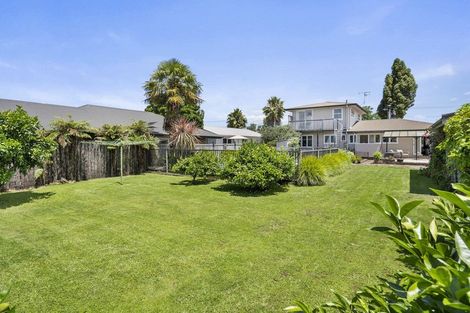 Photo of property in 298 Shakespeare Street, Leamington, Cambridge, 3432