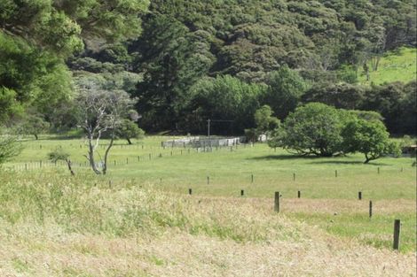 Photo of property in 635 Whakatomotomo Road, Pirinoa, Featherston, 5772