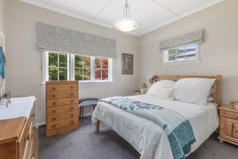 Photo of property in 5 Woodvale Grove, Fairfield, Lower Hutt, 5011