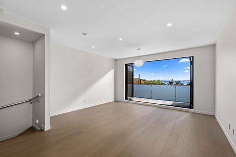 Photo of property in 67c Lake Road, Devonport, Auckland, 0624