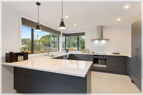 Photo of property in 41a Queenwood Road, Levin, 5510