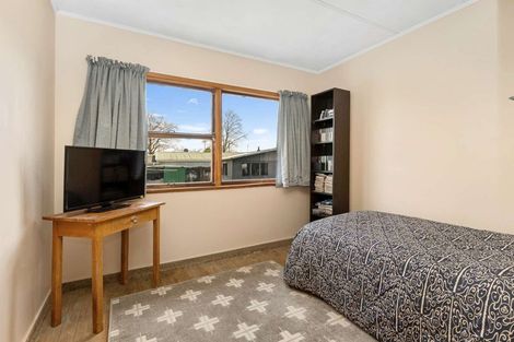 Photo of property in 38 Tennyson Crescent, Stoke, Nelson, 7011