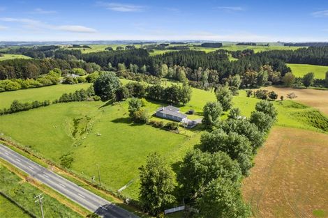 Photo of property in 1926 Makino Road, Halcombe, Feilding, 4779