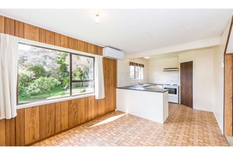 Photo of property in 28 Kauri Crescent, Snells Beach, 0920