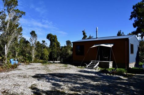 Photo of property in 64 Eco Place, Little Wanganui, Karamea, 7893