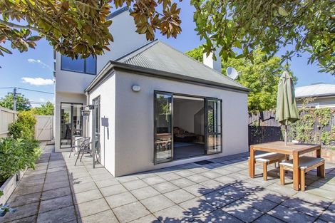 Photo of property in 53 Hawkesbury Avenue, St Albans, Christchurch, 8014