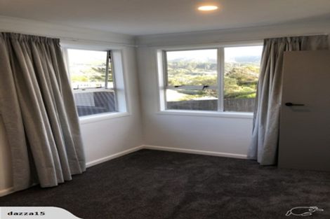 Photo of property in 26 Raroa Terrace, Tawa, Wellington, 5028