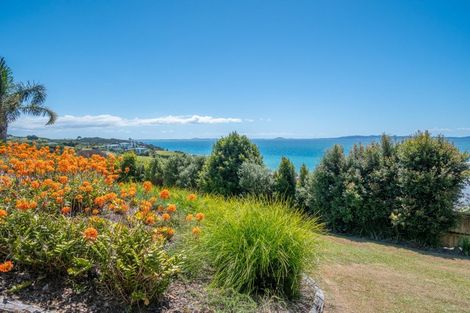 Photo of property in 39 Seaview Road, Cable Bay, 0420