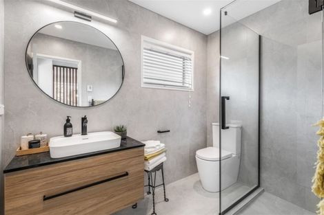 Photo of property in 3/25 Waitemata Road, Hauraki, Auckland, 0622