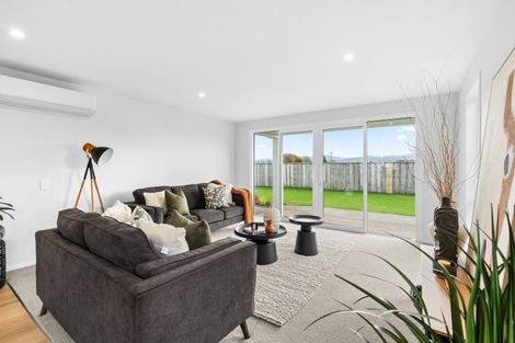 Photo of property in 21 Hereford Drive, Carterton, 5713