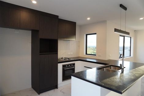 Photo of property in 24a Crestview Rise, Papakura, 2110