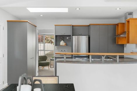 Photo of property in 8 Reading Street, Upper Riccarton, Christchurch, 8041