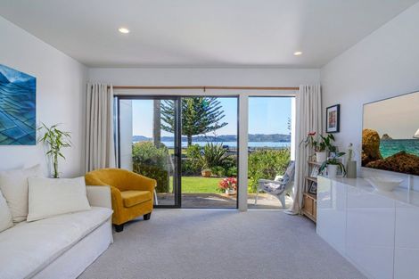 Photo of property in 27/1 Centennial Drive, Whitianga, 3510