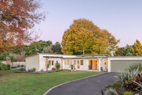 Photo of property in 190 Thornton Road, Cambridge, 3434