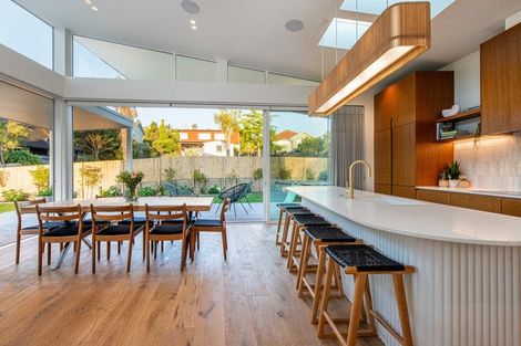 Photo of property in 5 Seaton Road, Murrays Bay, Auckland, 0630